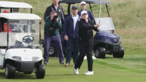 Дональд Трамп нанес частный визит в Шотландию