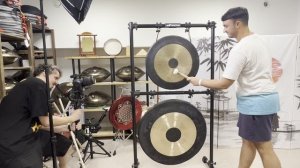 Гонги в музыкальном пространстве Nhoc Handpans