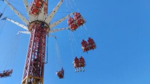 Кабардинка , июль 2025, карусель.