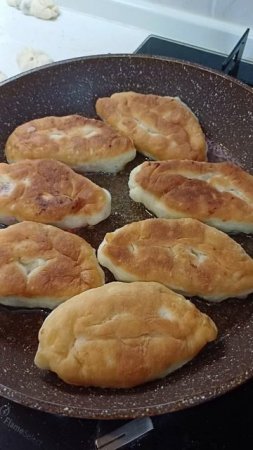 Пирожки с вишней!!!