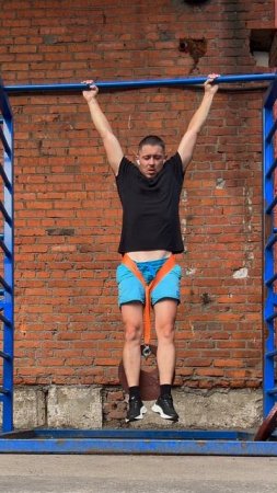 Подтягивания с гирей