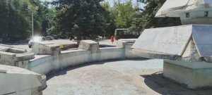 Фонтан после бомбёжки