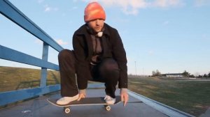 5 Easy Early grab Skateboard Tricks