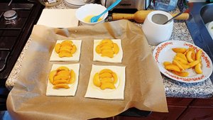 Покупки/Наготовила/Слойки с абрикосами