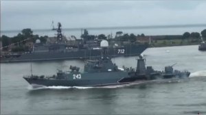 У матросов нет вопросов.
День ВМФ России.
Исполнение и стихи автора.