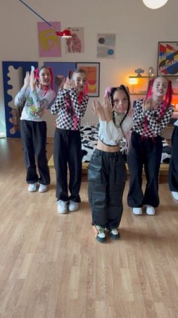 "ПИКАБУ" PEEKABOO "ИГРА В ПЯТКИ" ПРЕМЬЕРА ХИТА ОТ ДАШИ SHEFF