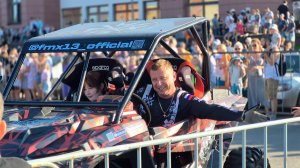 В Дубне самый титулованный райдер России впервые сделал сальто на багги с дочерью