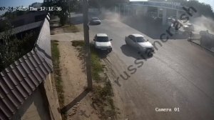 На заправку возьмите влево.