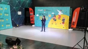 Финал конкурса " Звезды Гатчина" песня "Встанем !" - Ярослава Дронова 2 года назад !!!