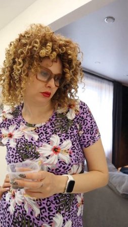 Когда пришла в гости к подруге