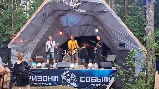 Карьера _СВОИ В ДОСКУ