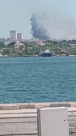 Кадры одного из прилётов Гераней по целям в Одессе.