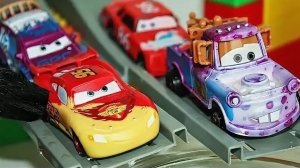 Мультики про МАШИНКИ - Тачки.  МАШИНКИ НА АВТОМОЙКЕ МЕНЯЮТ ЦВЕТ. Мульт для детей
