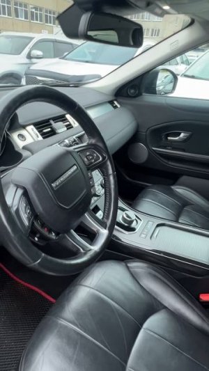 Land Rover Range Rover Evoque  2.0 Si4 AT 2017г