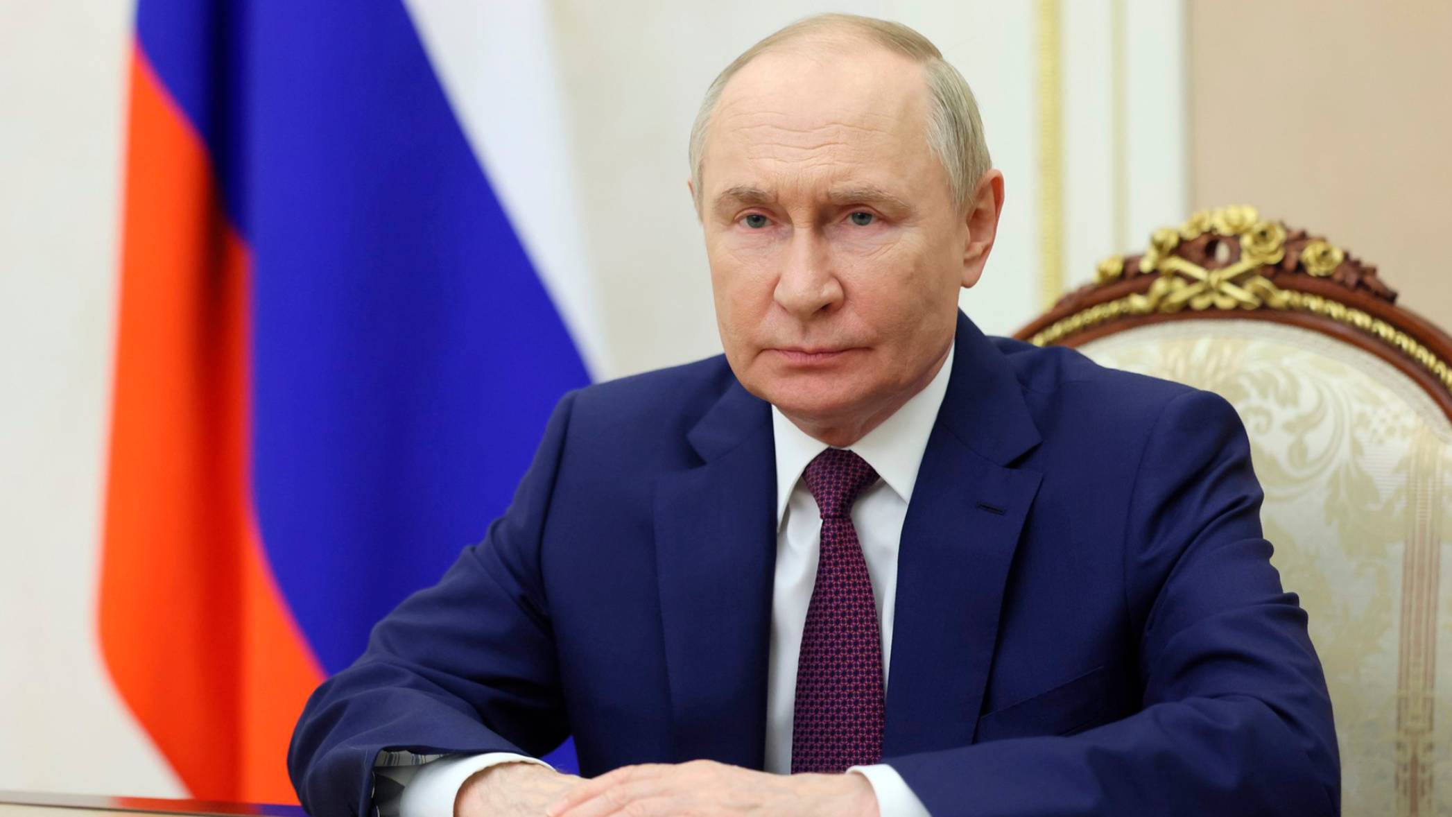 Владимир Путин поздравил военных и ветеранов с Днем Военно-Морского Флота