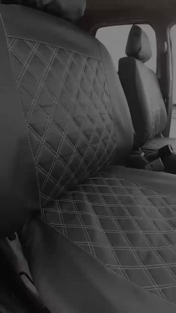 Преобразите интерьер вашего автомобиля с универсальными чехлами на сиденья из перфорированной эко...