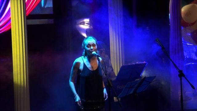 Карина Дымонт - Блюдца