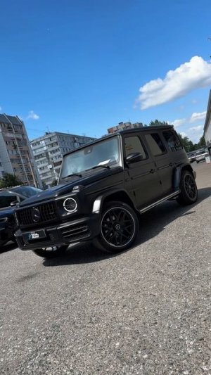 Mercedes G class - раздвоение выхлопа, установка доводчиков дверей, пошив подушек