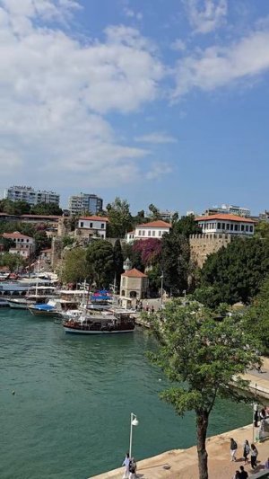 Анталья, Турция, у старого города в порту