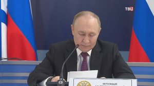 Путин в Адмиралтействе обратился к военным морякам и определил главную задачу флота / События на ТВЦ
