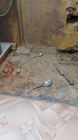 Что скрыто от наших глаз за столами