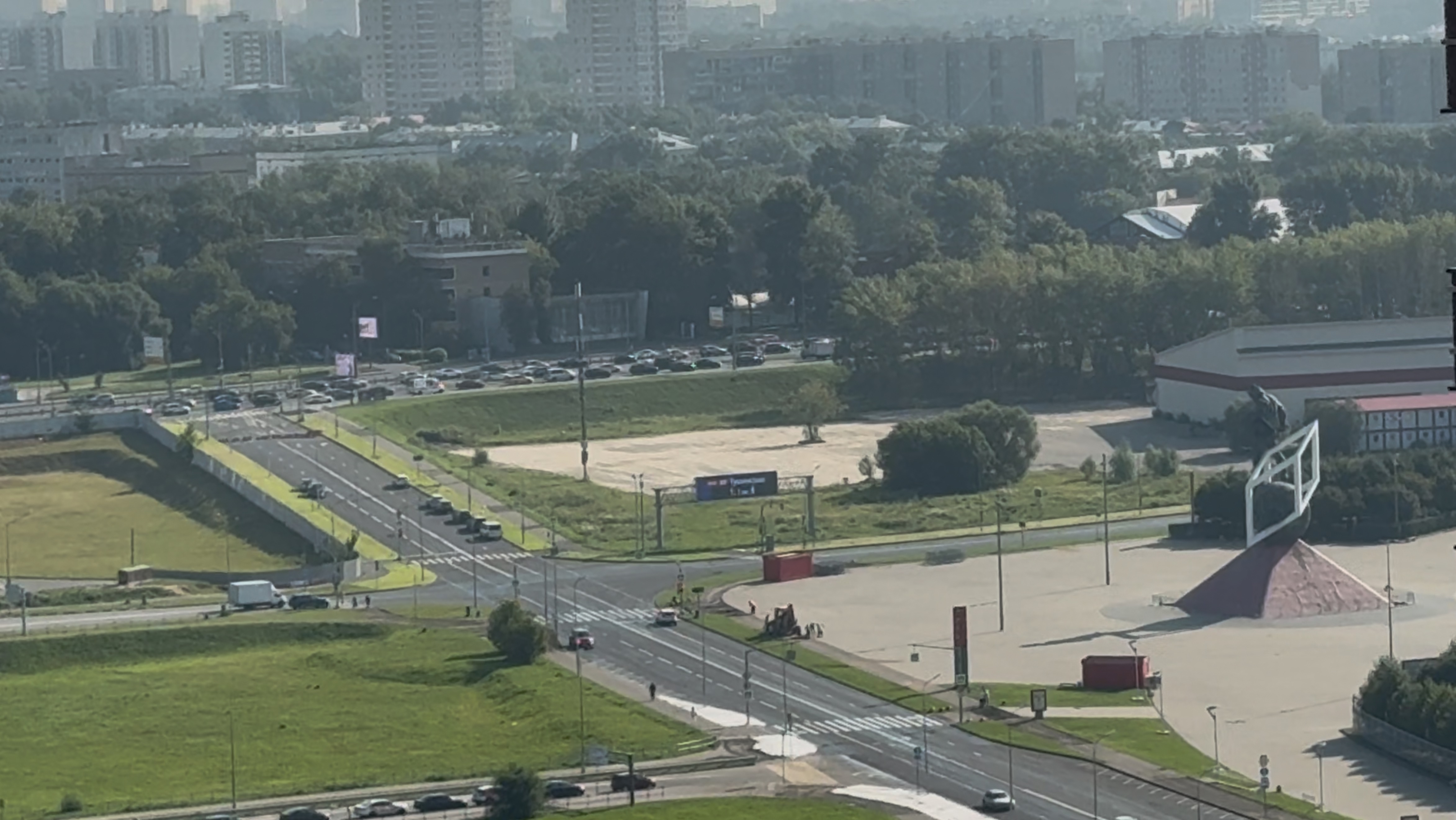 Внешняя камера метро Спартак днем 28.07.2025 смотреть онлайн