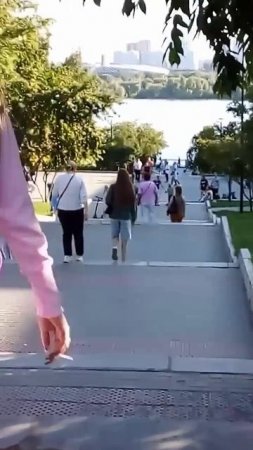 Спускаемся к Михайловской набережной. #набережнаярекиобь