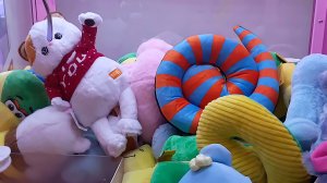 Кот Басик, модные сумки и не только. Вытащили много классных игрушек из автомата Хватайка.