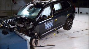 Краш-тест Volvo XC90 2025