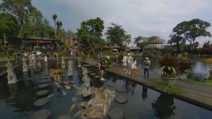 Travel_the_world_in_VR_with_TriptoVR_on_your_Meta_Quest_2_3_pro