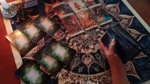 Таро прогноз на август 2025 в России. Опять месяц потрясений?