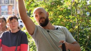 Обрезка и уход за городскими рокариями: в Абакане прошел мастер-класс  Дениса Сафронова