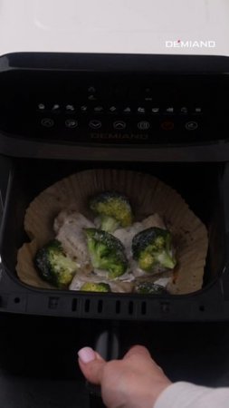 Минтай с брокколи под чесночным соусом 🐟🥦