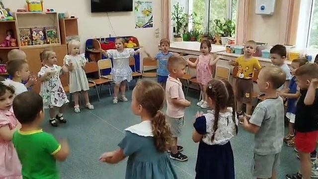 День рождения в детском саду. Володе 3,11. смотреть онлайн