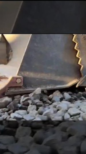 китайский экскаватор погрузчик ATLET  MACHINERY