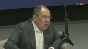 Лавров рассказал, как ответил девушке, которая на саммите БРИКС наступила ему на ногу