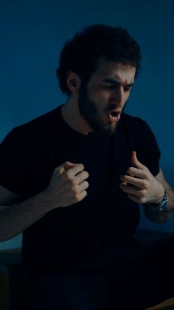 Алибек Казаров - Любовь сердце разрывает