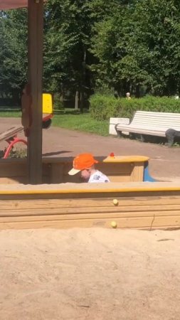 Маленькие радости и первые шаги босиком    #твойвыбор #новыйформат #фитнесчеллендж #дети #семья