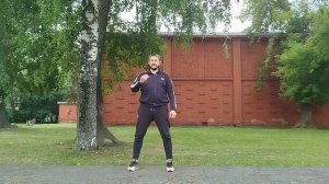 Цигун утром. Черный дракон выпускает когти