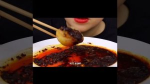АСМР/Поедание лука на камеру/ASMR/Мукбанг