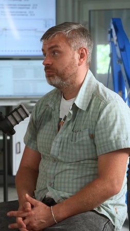 Я не нанимаю людей, которые делают СВОЮ работу ХУЖЕ меня!...