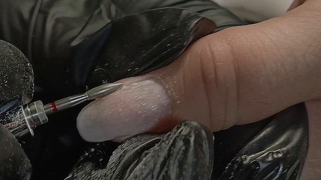 чистый маникюр