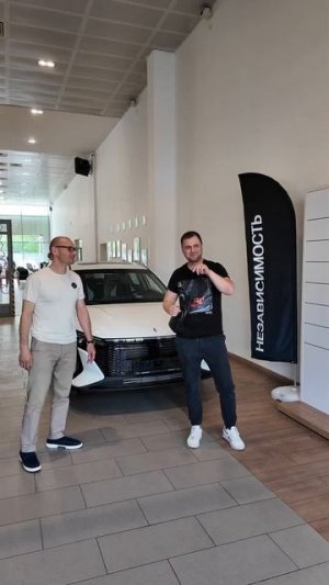 Выдача LIVAN S6PRO (GEELY GROUP) в салоне НЕЗАВИСИМОСТЬ