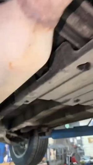 Машине год и 3000 пробега.,китаский автомобиль марку догадайтесь сами 😄