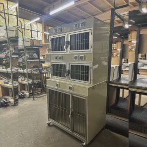 Модуль для ветеринарного стационара 5 клеток 3 яруса