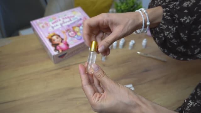 Видеоинструкция: "Ароматные духи". смотреть онлайн