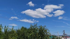 Облака над деревней, летнее деревенское небо