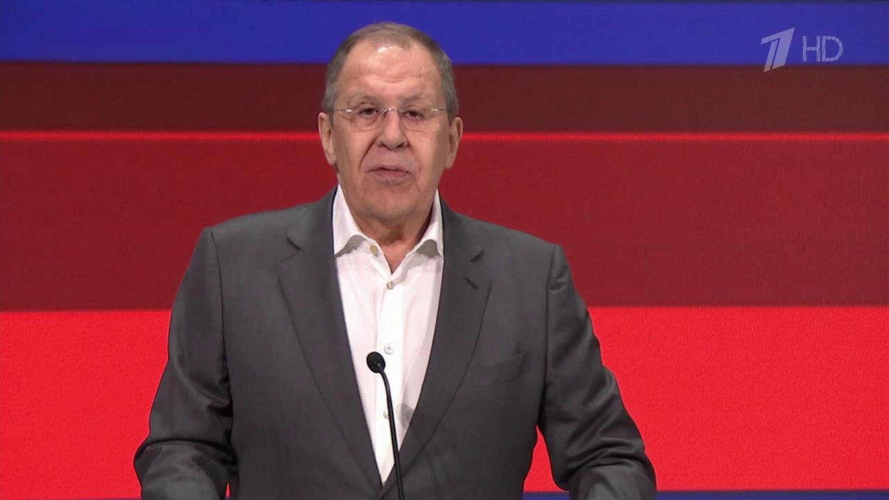 На форуме "Территория смыслов" выступил Сергей Лавров
