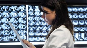 В России создали систему "мозг на чипе", лечащую самую агрессивную форму рака