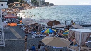 Крым Алушта Центральный пляж сегодня 28 июля 2025. Море и погода в Крыму сейчас. Как выглядит пляж